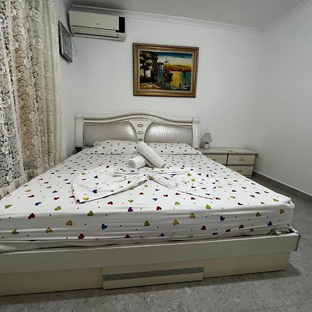 Boulevard Apartment Tirana Kültér fotó